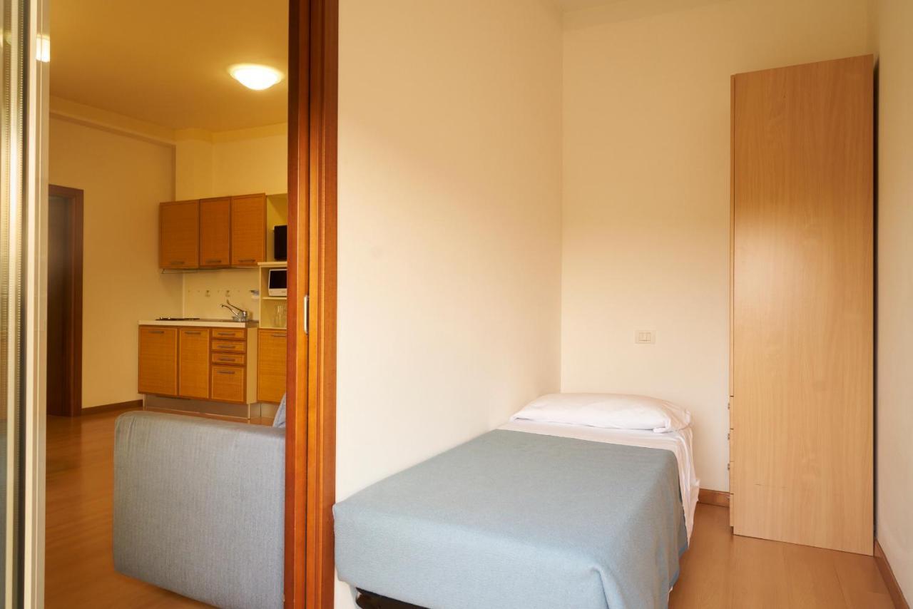 Aparthotel La Pineta Лидо ди Йезоло Екстериор снимка