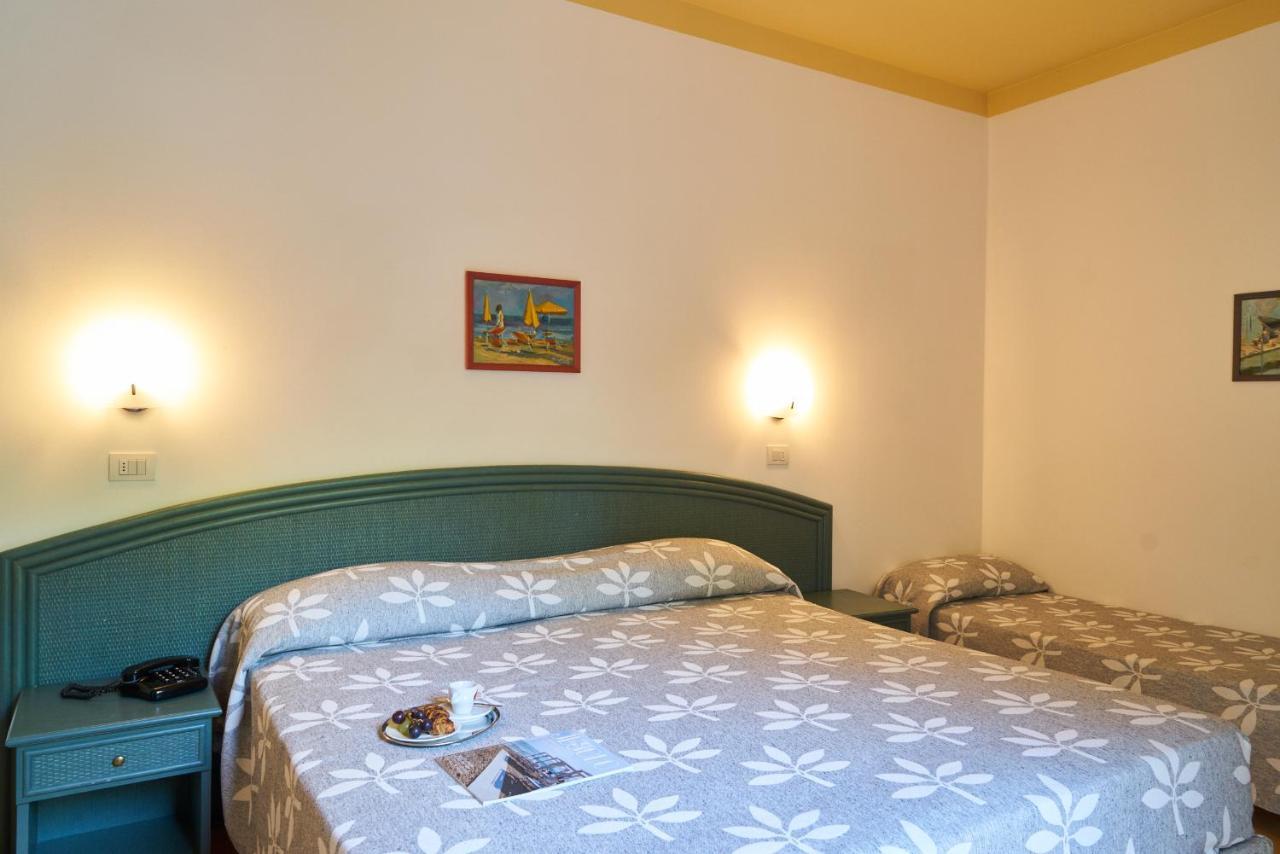 Aparthotel La Pineta Лидо ди Йезоло Екстериор снимка